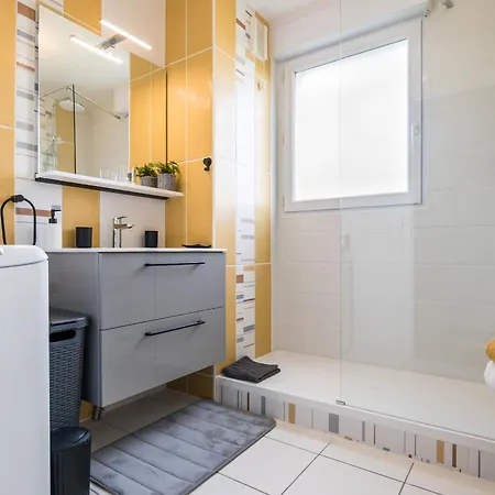 Renove, Lumineux Proche Avec Parking - Fr-1-306-1299 Сен-Бревен-ле-Пен