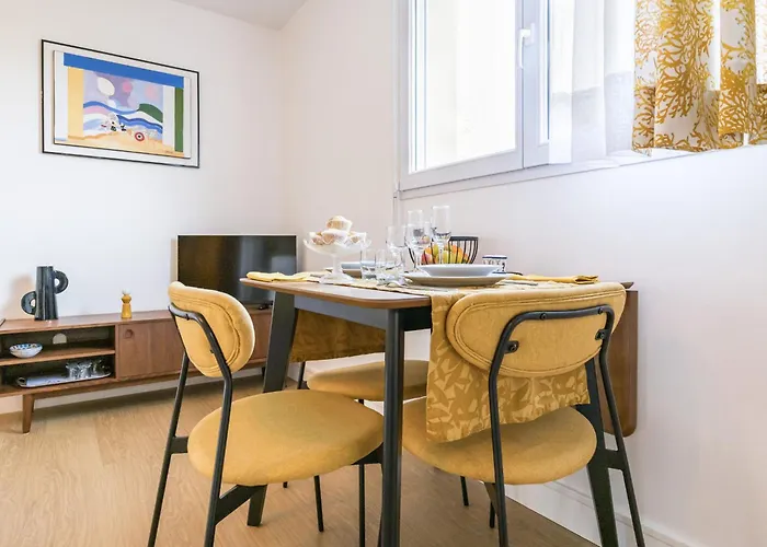 Apartamento Renove, Lumineux Proche Avec Parking - Fr-1-306-1299 *